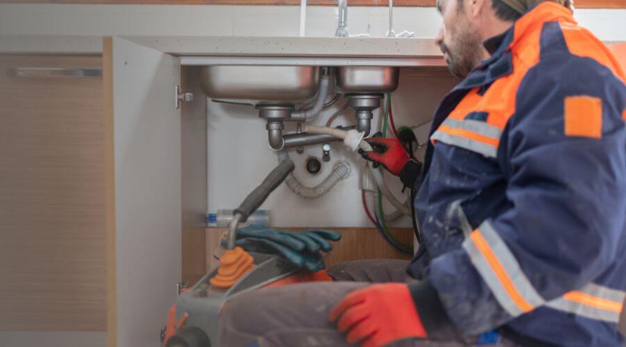 Professional septic tank pumping in Newark, TX